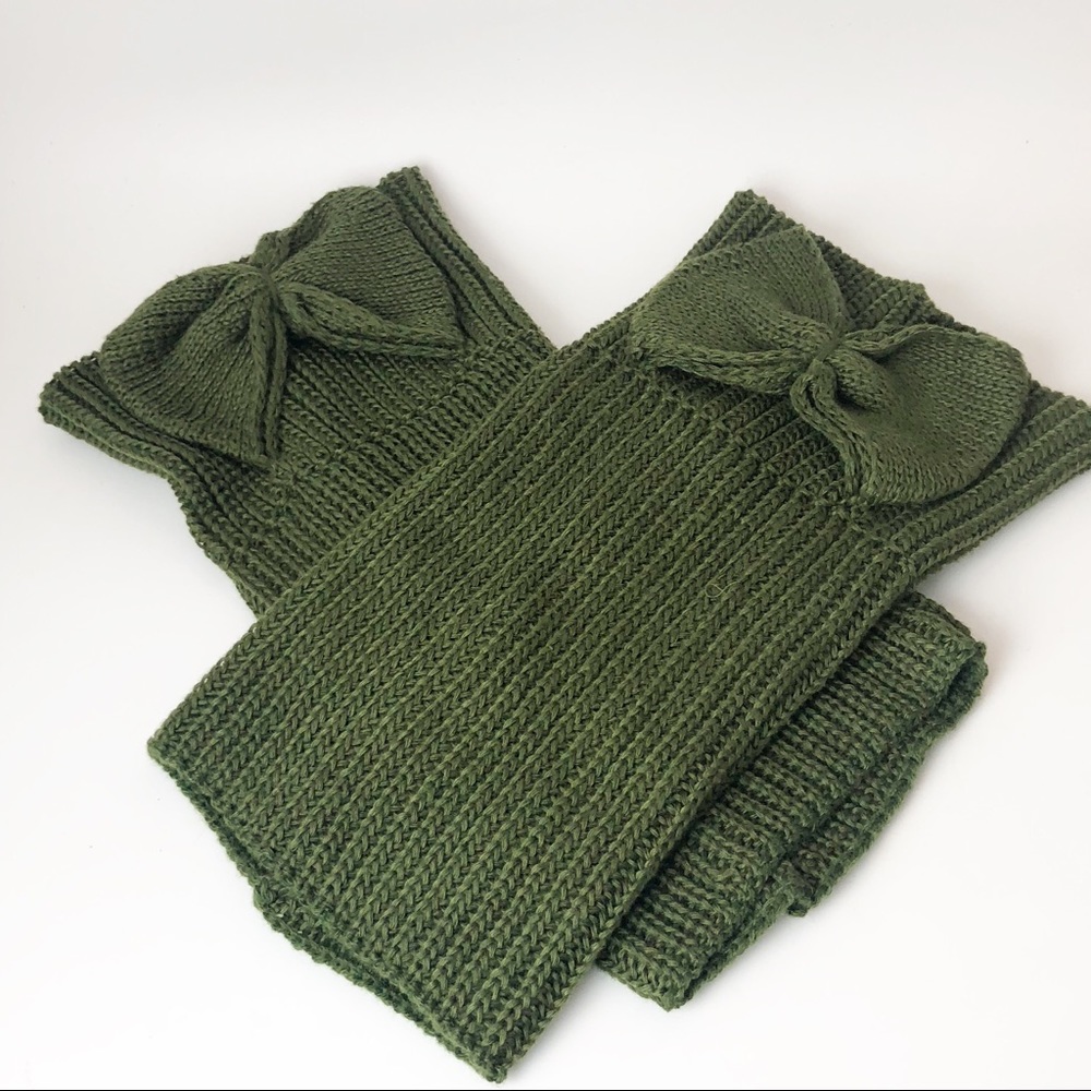 🔴 Green Boot Cuffs